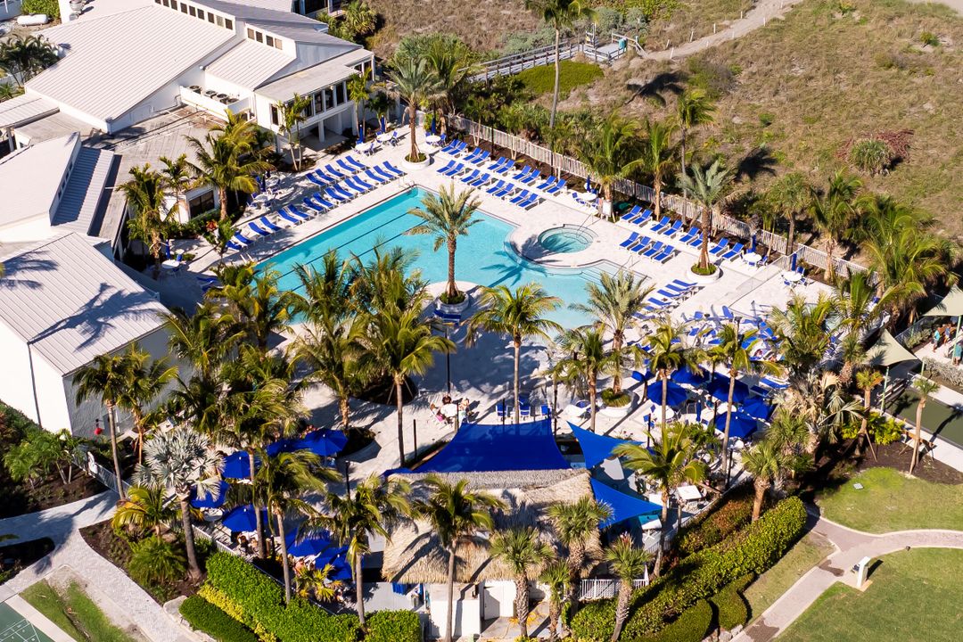 Под контрактом: $329,000 (2 спален, 2 ванн, 1154 Квадратных фут)