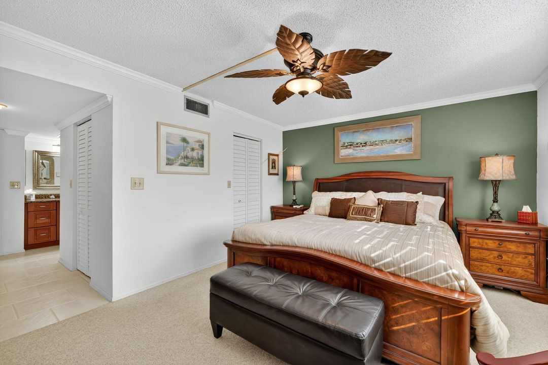 Под контрактом: $329,000 (2 спален, 2 ванн, 1154 Квадратных фут)