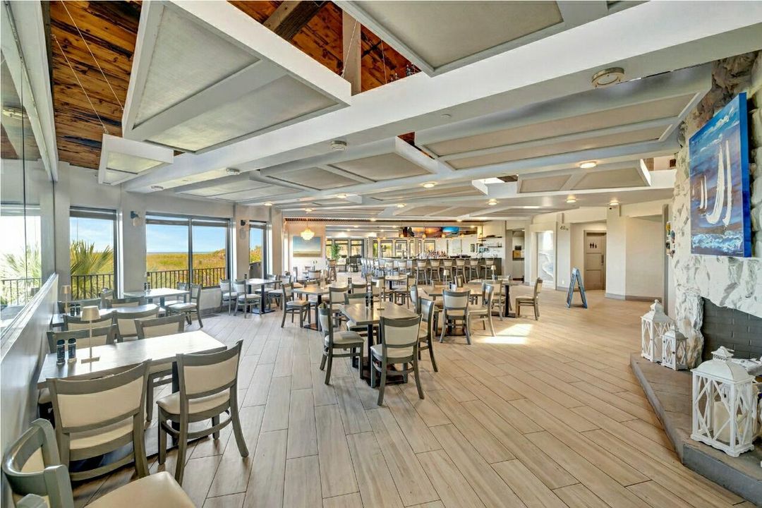 Под контрактом: $329,000 (2 спален, 2 ванн, 1154 Квадратных фут)