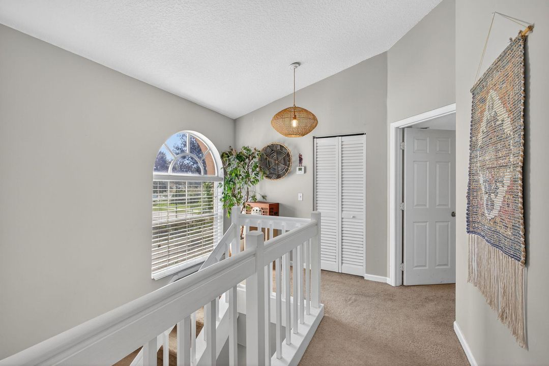 Activo con contrato: $449,500 (3 camas, 2 baños, 1427 Pies cuadrados)