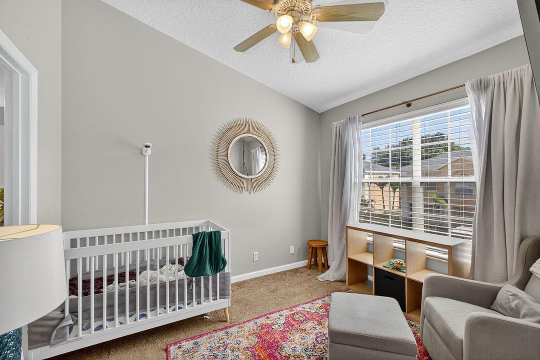 Activo con contrato: $449,500 (3 camas, 2 baños, 1427 Pies cuadrados)