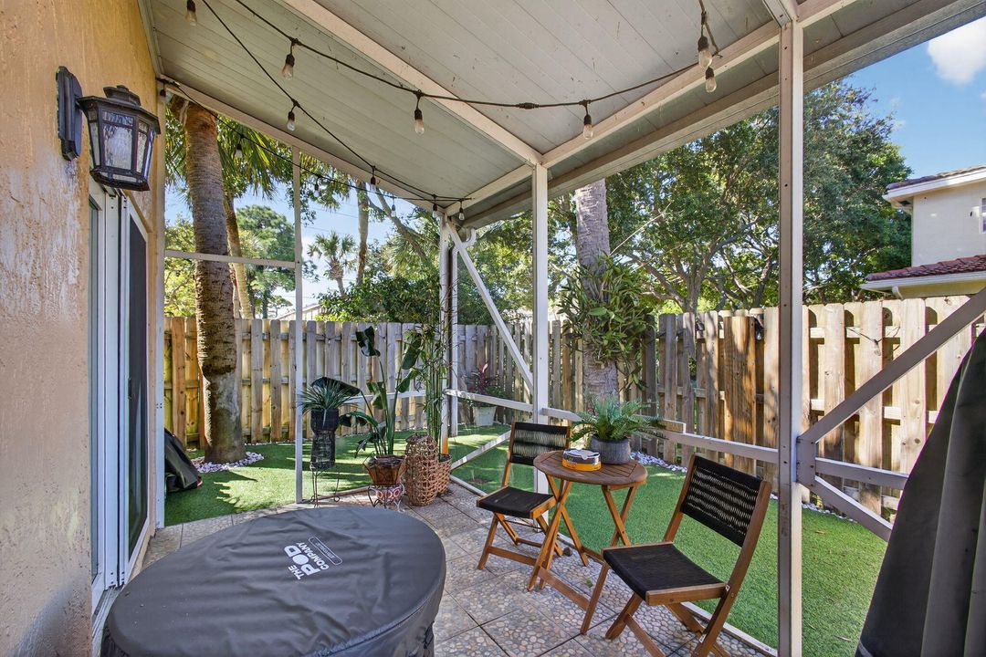 Activo con contrato: $449,500 (3 camas, 2 baños, 1427 Pies cuadrados)