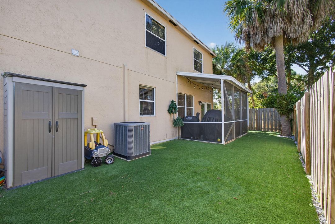 Activo con contrato: $449,500 (3 camas, 2 baños, 1427 Pies cuadrados)