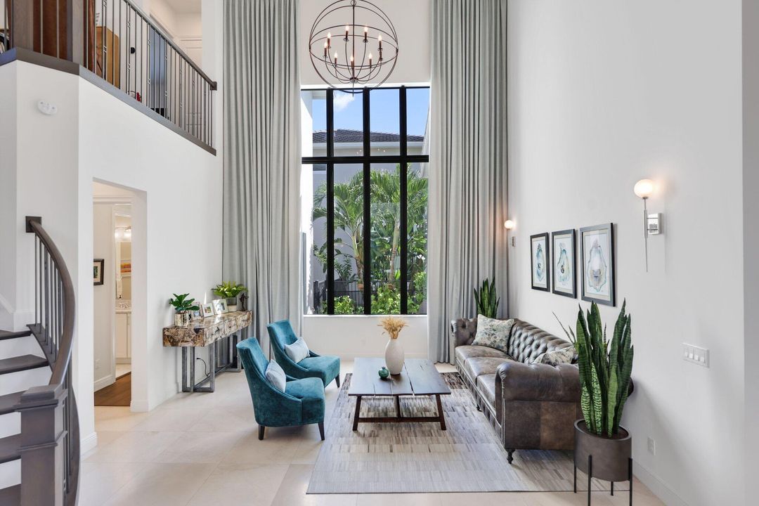 For Sale: $3,295,000 (5 beds, 5 baths, 4698 Square Feet)