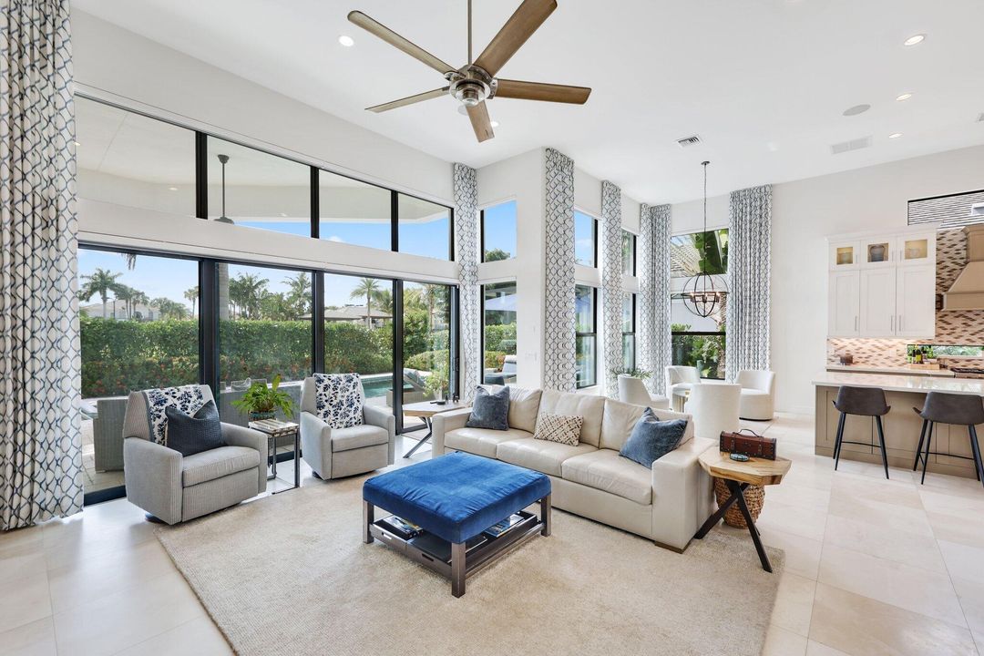 For Sale: $3,295,000 (5 beds, 5 baths, 4698 Square Feet)