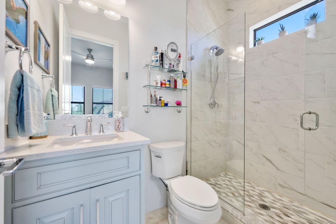 For Sale: $3,295,000 (5 beds, 5 baths, 4698 Square Feet)