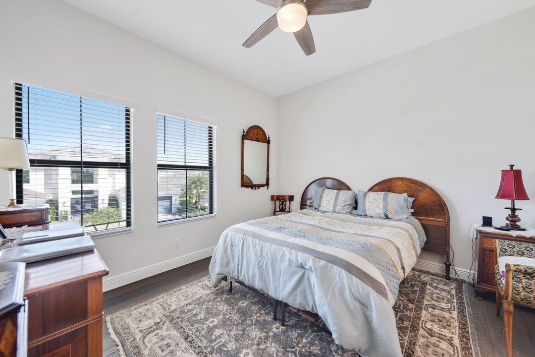 For Sale: $3,295,000 (5 beds, 5 baths, 4698 Square Feet)