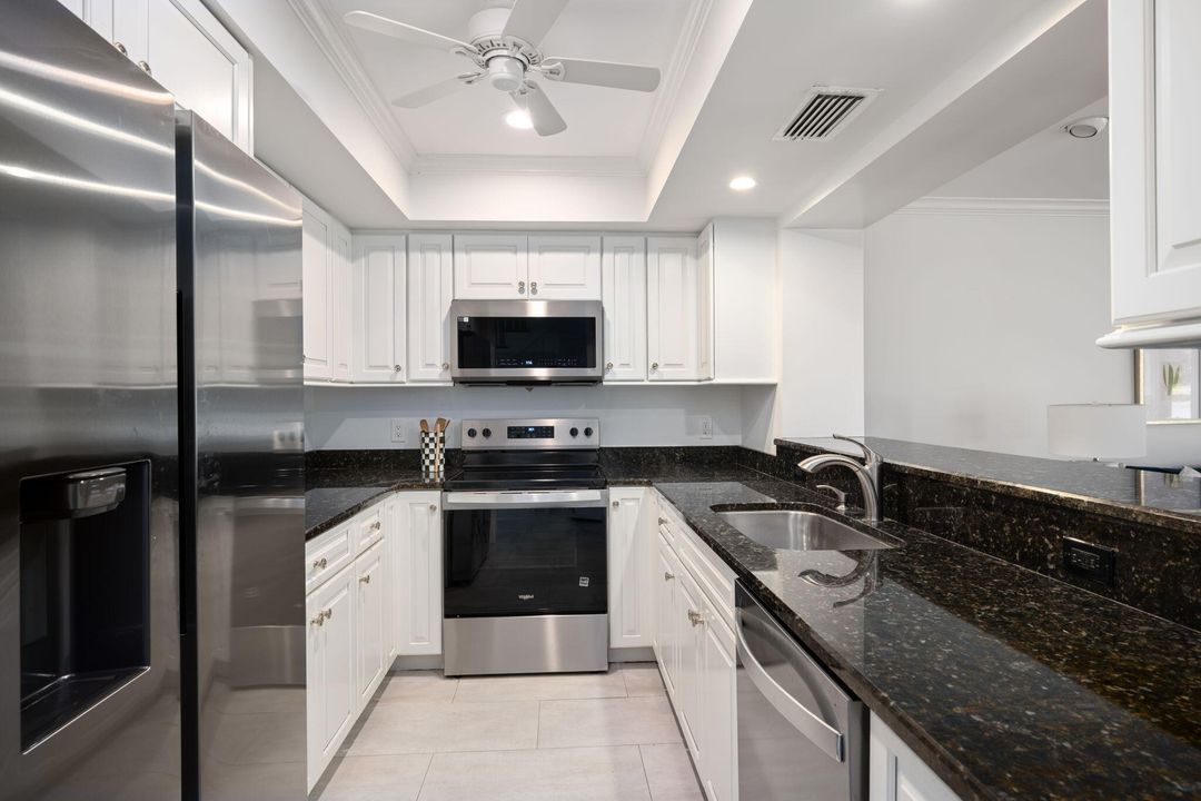 For Sale: $725,000 (3 beds, 3 baths, 1740 Square Feet)