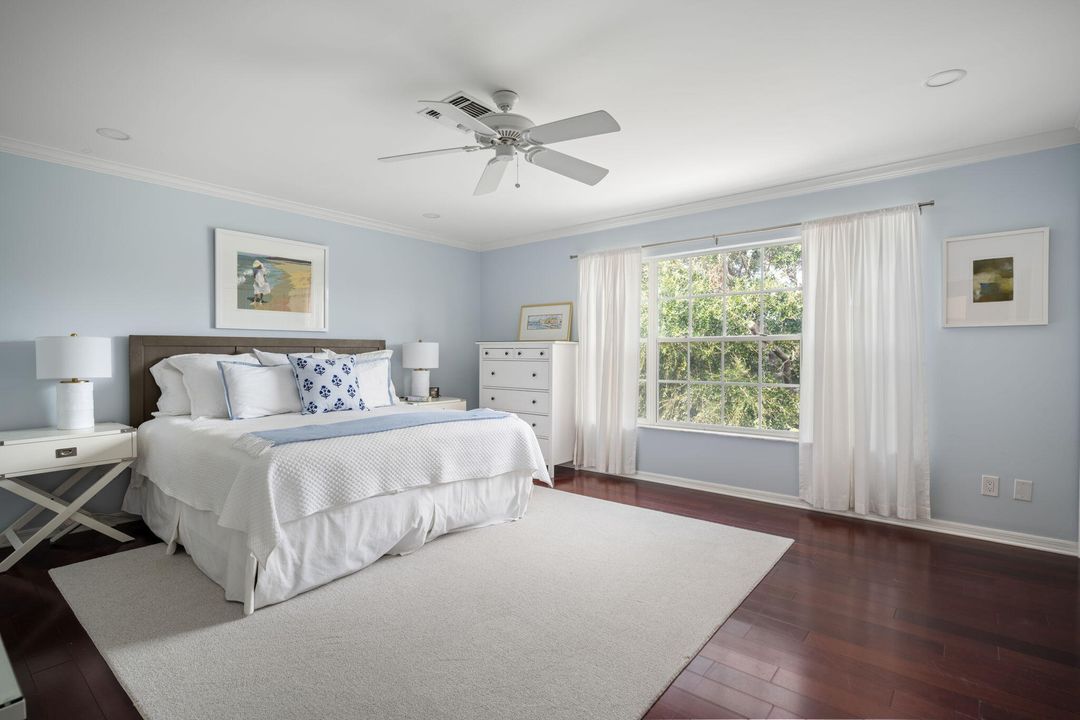 For Sale: $725,000 (3 beds, 3 baths, 1740 Square Feet)