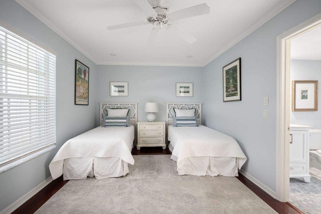 For Sale: $725,000 (3 beds, 3 baths, 1740 Square Feet)