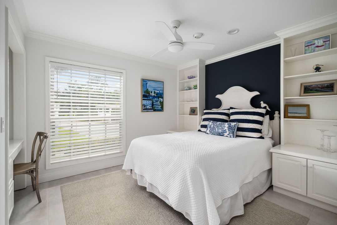 For Sale: $725,000 (3 beds, 3 baths, 1740 Square Feet)