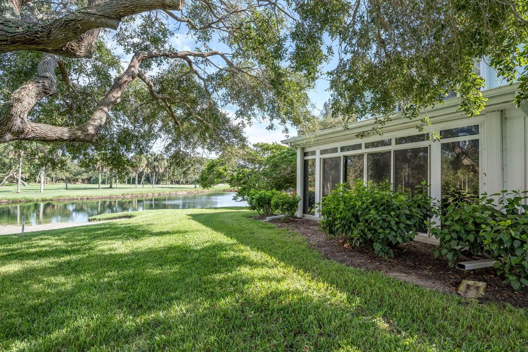 For Sale: $725,000 (3 beds, 3 baths, 1740 Square Feet)