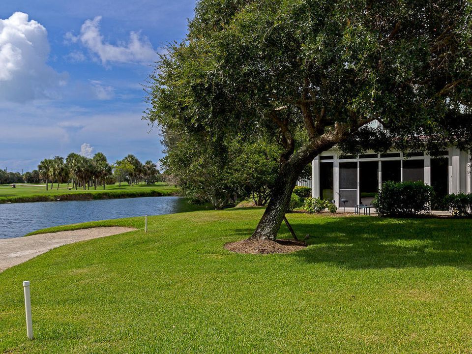 For Sale: $725,000 (3 beds, 3 baths, 1740 Square Feet)