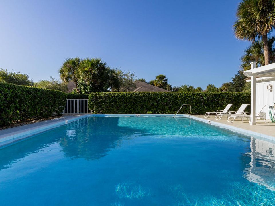 For Sale: $725,000 (3 beds, 3 baths, 1740 Square Feet)