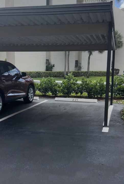 合同活跃: $269,000 (2 贝兹, 2 浴室, 1597 平方英尺)