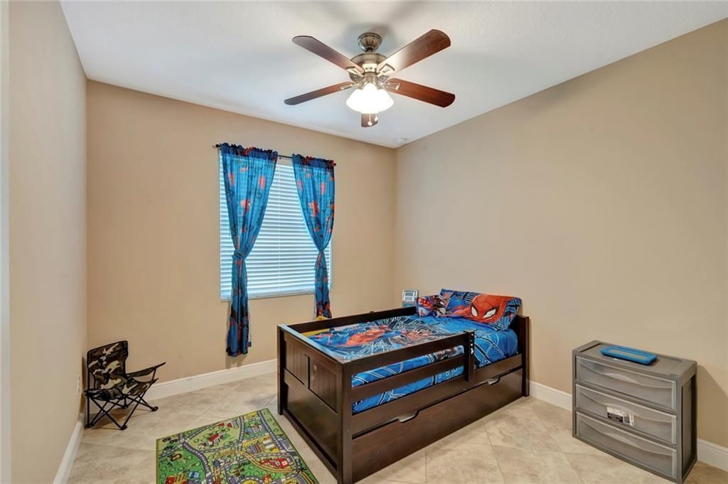 待售: $569,900 (3 贝兹, 3 浴室, 2649 平方英尺)