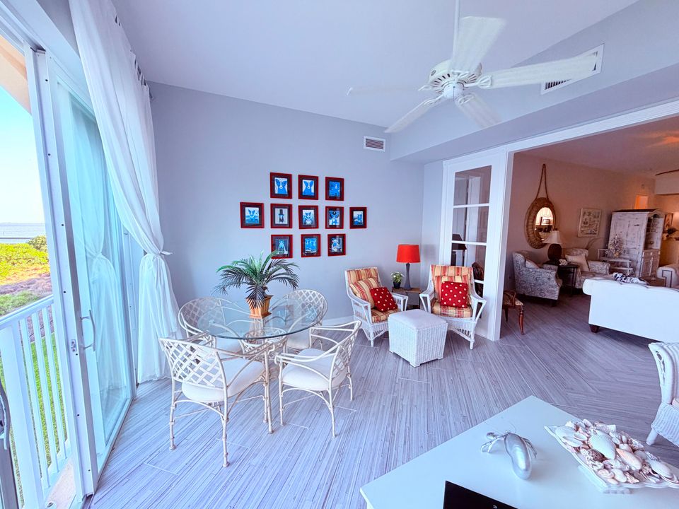 For Rent: $2,500 (2 beds, 2 baths, 1989 Square Feet)