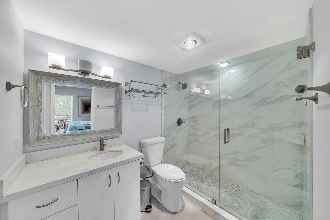 Под контрактом: $115,000 (1 спален, 1 ванн, 798 Квадратных фут)