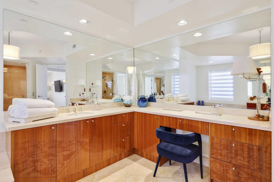 En Venta: $3,995,000 (3 camas, 3 baños, 3605 Pies cuadrados)