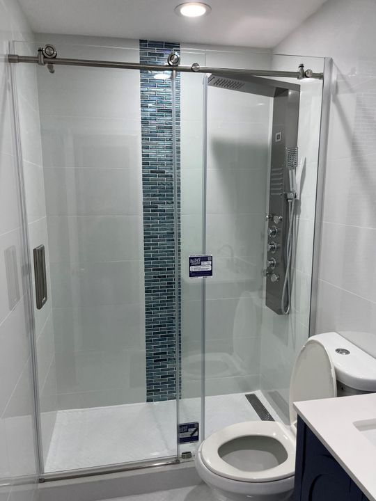 合同活跃: $2,250 (2 贝兹, 2 浴室, 1200 平方英尺)