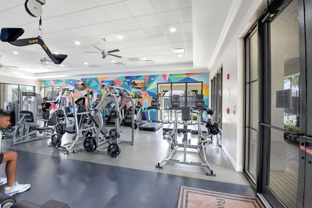 For Sale: $3,295,000 (5 beds, 5 baths, 4698 Square Feet)