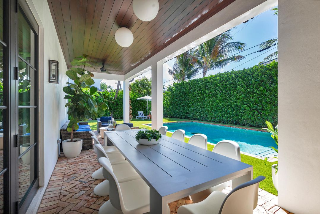 En Venta: $5,700,000 (4 camas, 3 baños, 2947 Pies cuadrados)