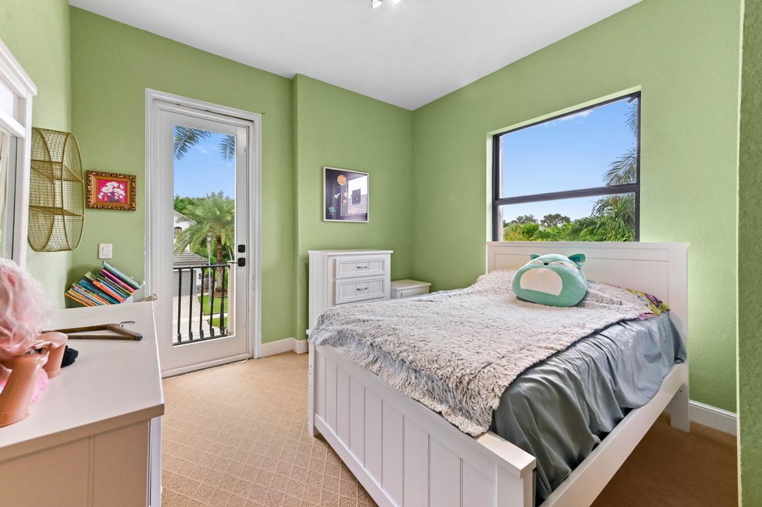 En Venta: $1,150,000 (6 camas, 4 baños, 4079 Pies cuadrados)