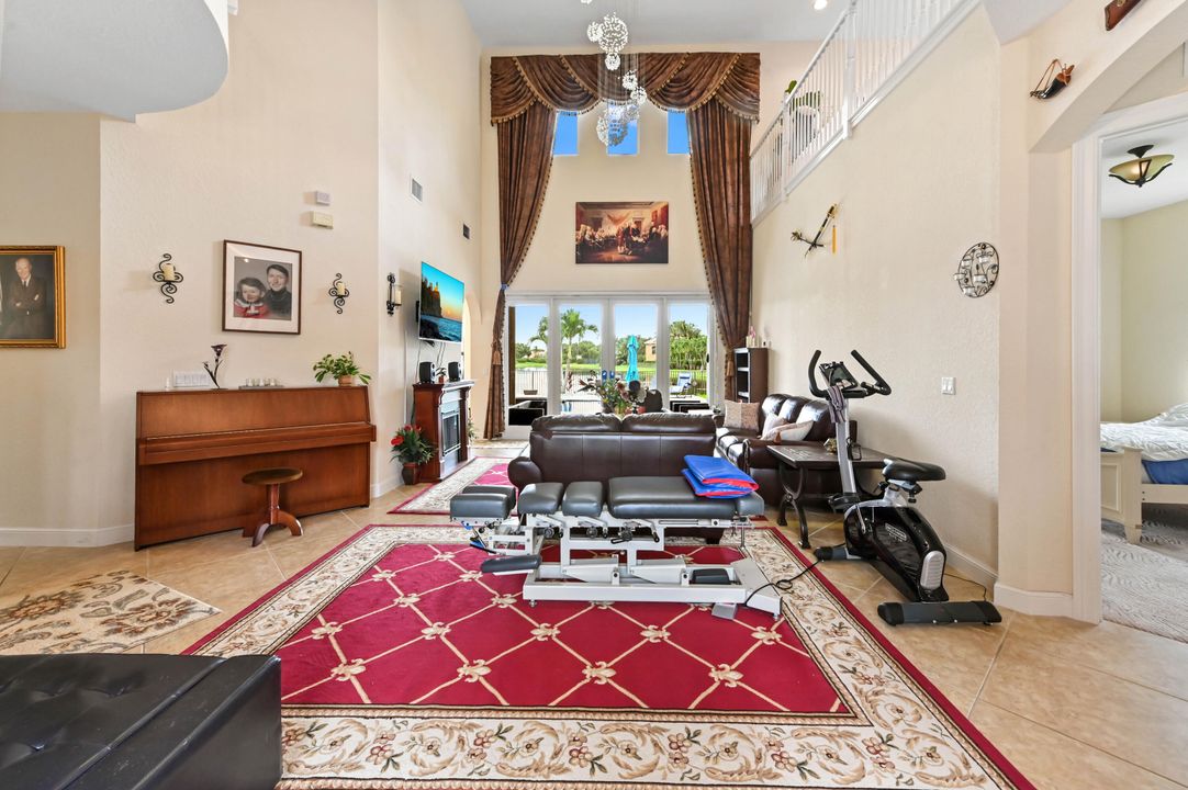 En Venta: $1,150,000 (6 camas, 4 baños, 4079 Pies cuadrados)