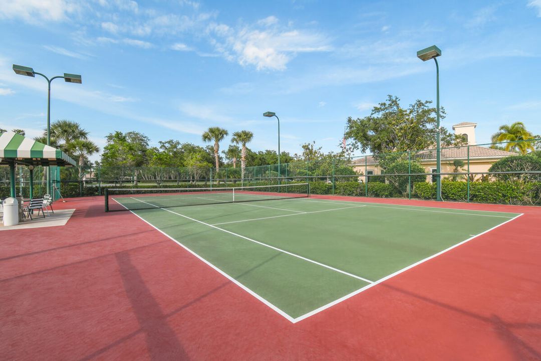 For Sale: $485,000 (2 beds, 2 baths, 1680 Square Feet)