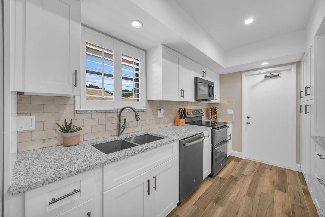 En Venta: $449,000 (2 camas, 2 baños, 1400 Pies cuadrados)