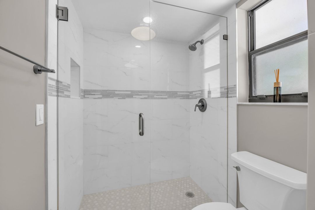 En Venta: $449,000 (2 camas, 2 baños, 1400 Pies cuadrados)