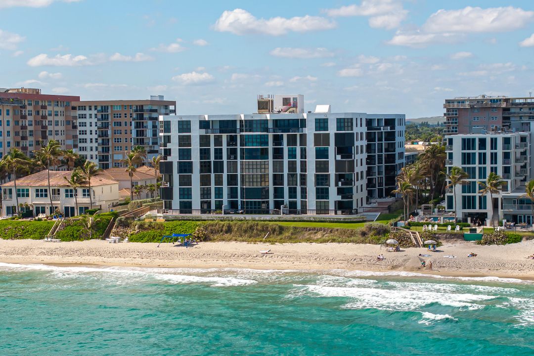 待售: $1,450,000 (2 贝兹, 2 浴室, 2100 平方英尺)