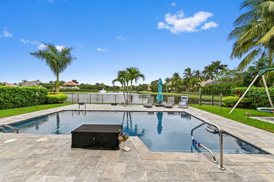 En Venta: $1,150,000 (6 camas, 4 baños, 4079 Pies cuadrados)