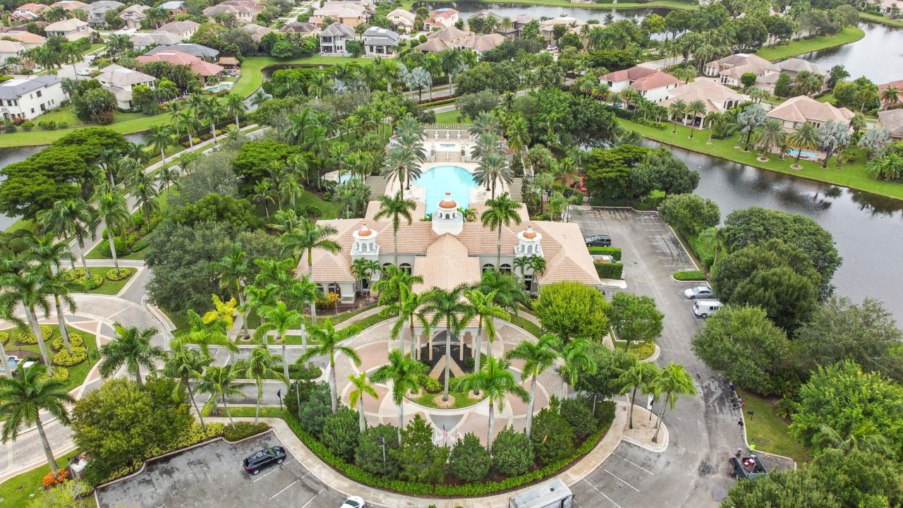 En Venta: $1,150,000 (6 camas, 4 baños, 4079 Pies cuadrados)