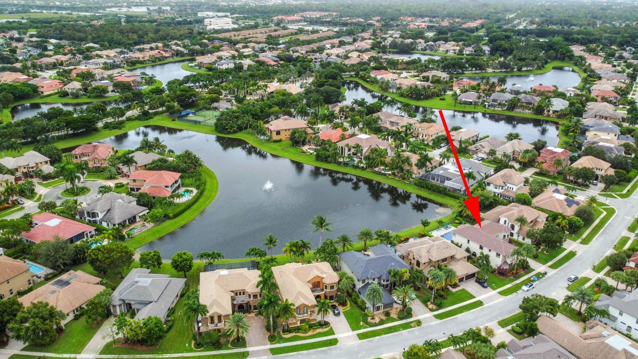 En Venta: $1,150,000 (6 camas, 4 baños, 4079 Pies cuadrados)