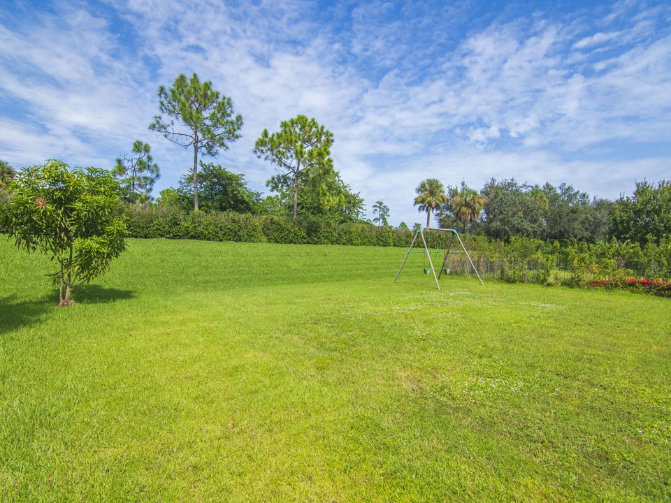 Activo con contrato: $469,990 (4 camas, 3 baños, 2768 Pies cuadrados)