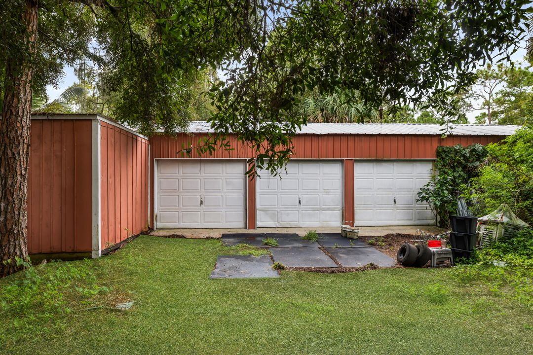 Под контрактом: $1,150,000 (6 спален, 4 ванн, 4584 Квадратных фут)