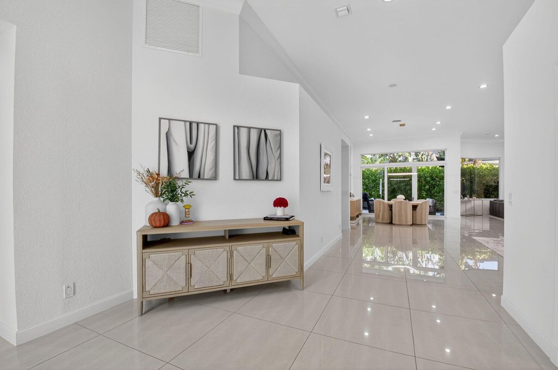 For Sale: $1,375,000 (3 beds, 3 baths, 2540 Square Feet)