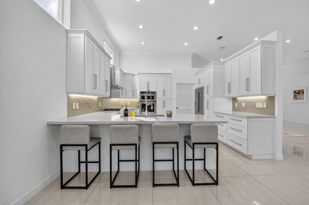 For Sale: $1,375,000 (3 beds, 3 baths, 2540 Square Feet)