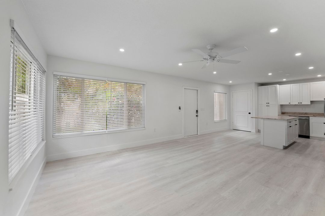 Active With Contract: $3,250 (3 beds, 2 baths, 1250 Square Feet)