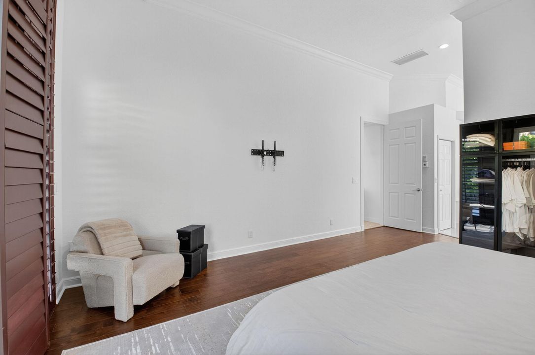 For Sale: $1,375,000 (3 beds, 3 baths, 2540 Square Feet)