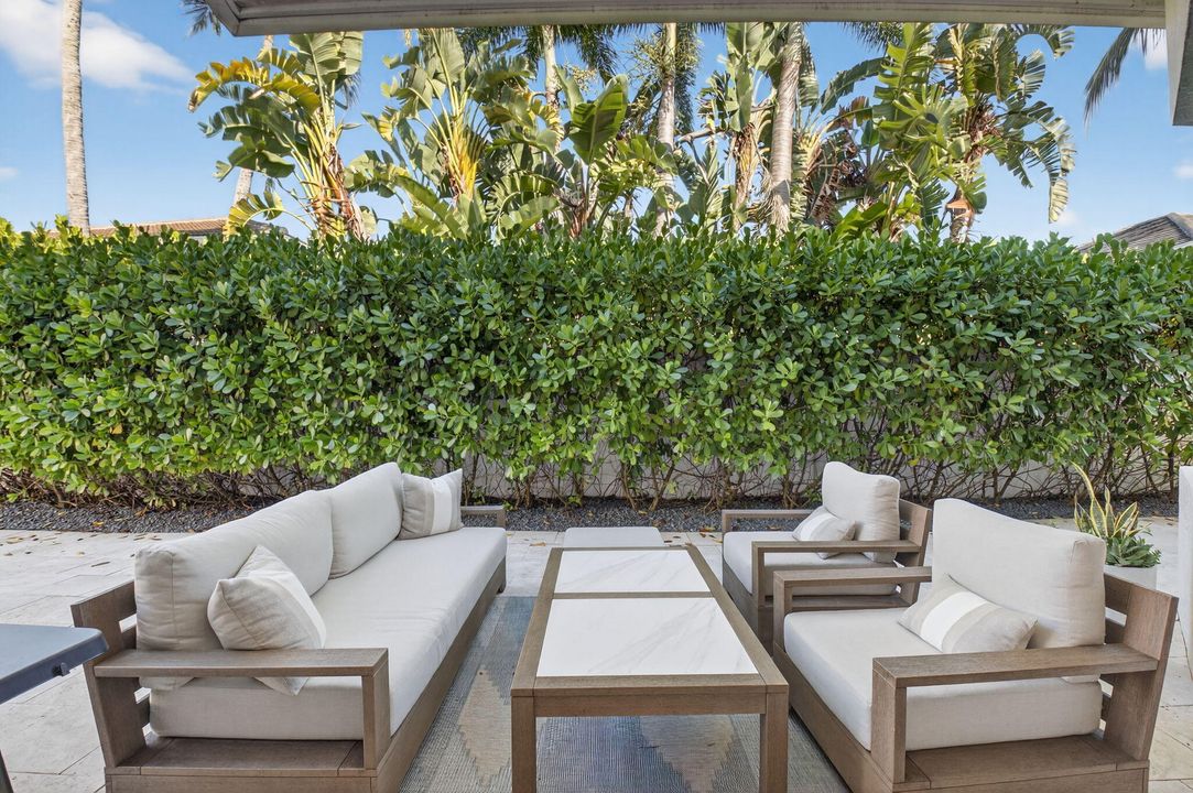 For Sale: $1,375,000 (3 beds, 3 baths, 2540 Square Feet)