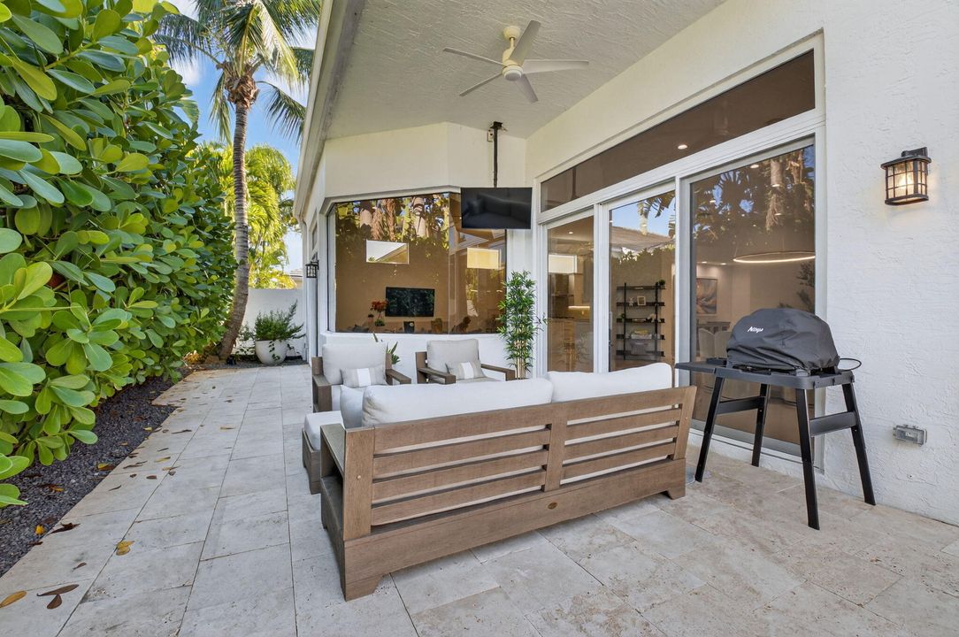 For Sale: $1,375,000 (3 beds, 3 baths, 2540 Square Feet)