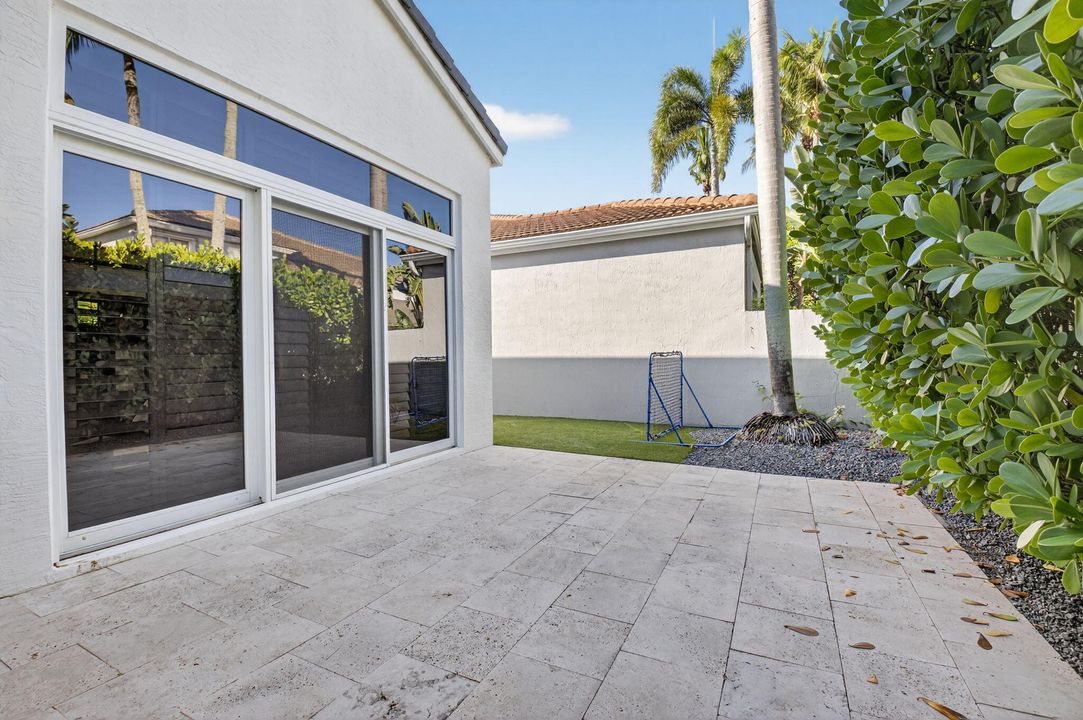 For Sale: $1,375,000 (3 beds, 3 baths, 2540 Square Feet)