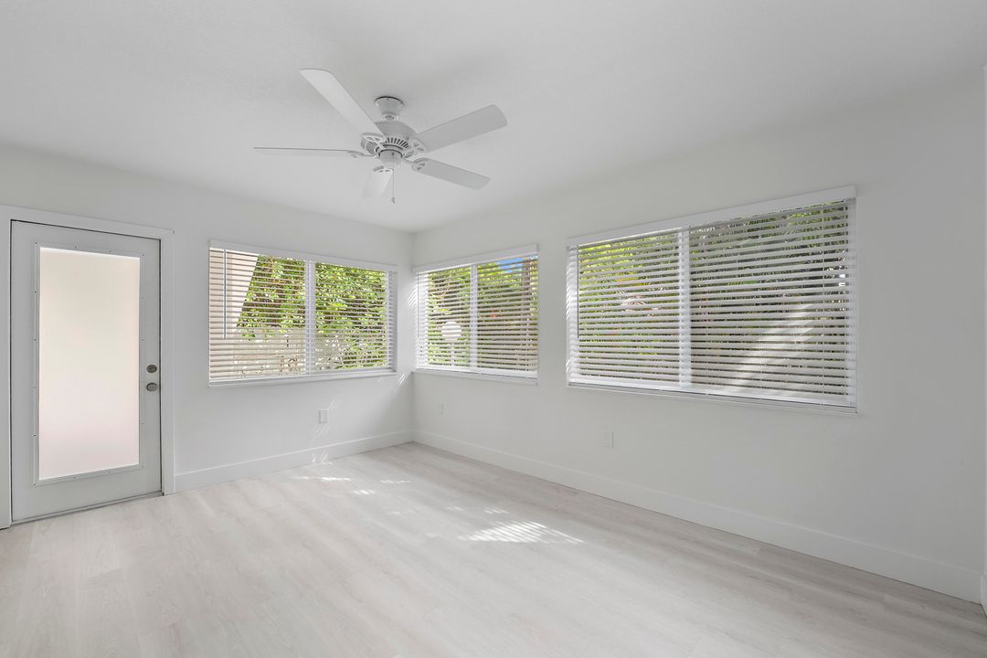 Active With Contract: $3,250 (3 beds, 2 baths, 1250 Square Feet)