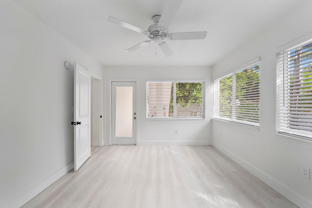 Active With Contract: $3,250 (3 beds, 2 baths, 1250 Square Feet)