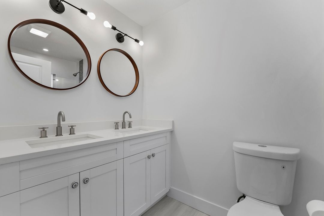 Active With Contract: $3,250 (3 beds, 2 baths, 1250 Square Feet)