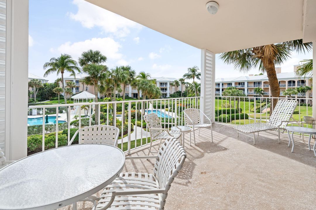 待售: $1,135,000 (3 贝兹, 3 浴室, 2200 平方英尺)