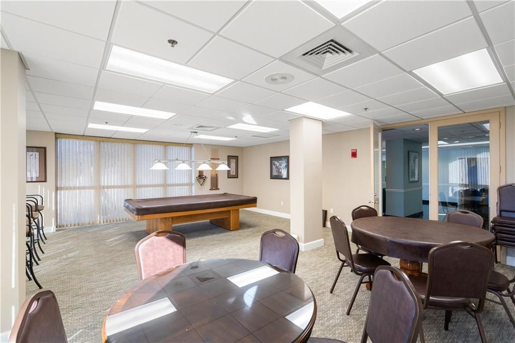 На продажу: $365,000 (2 спален, 2 ванн, 1174 Квадратных фут)