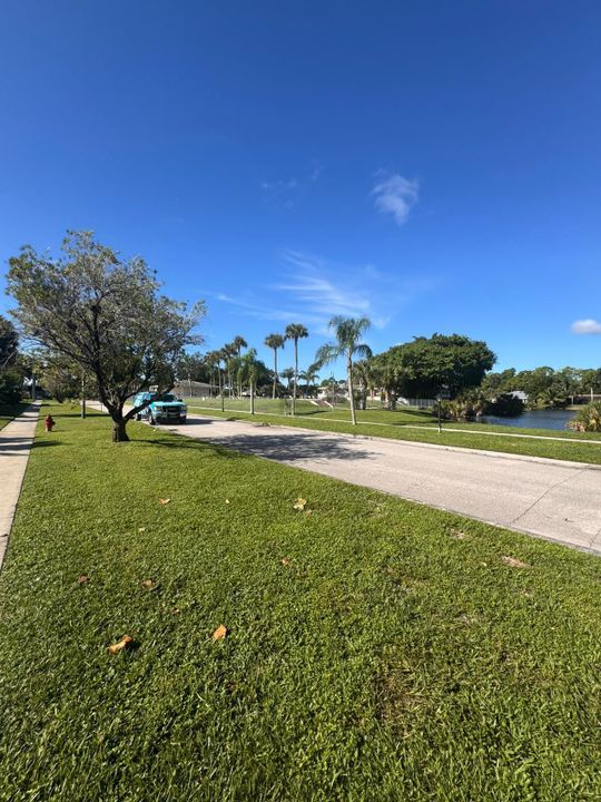 На продажу: $180,000 (1 спален, 1 ванн, 738 Квадратных фут)